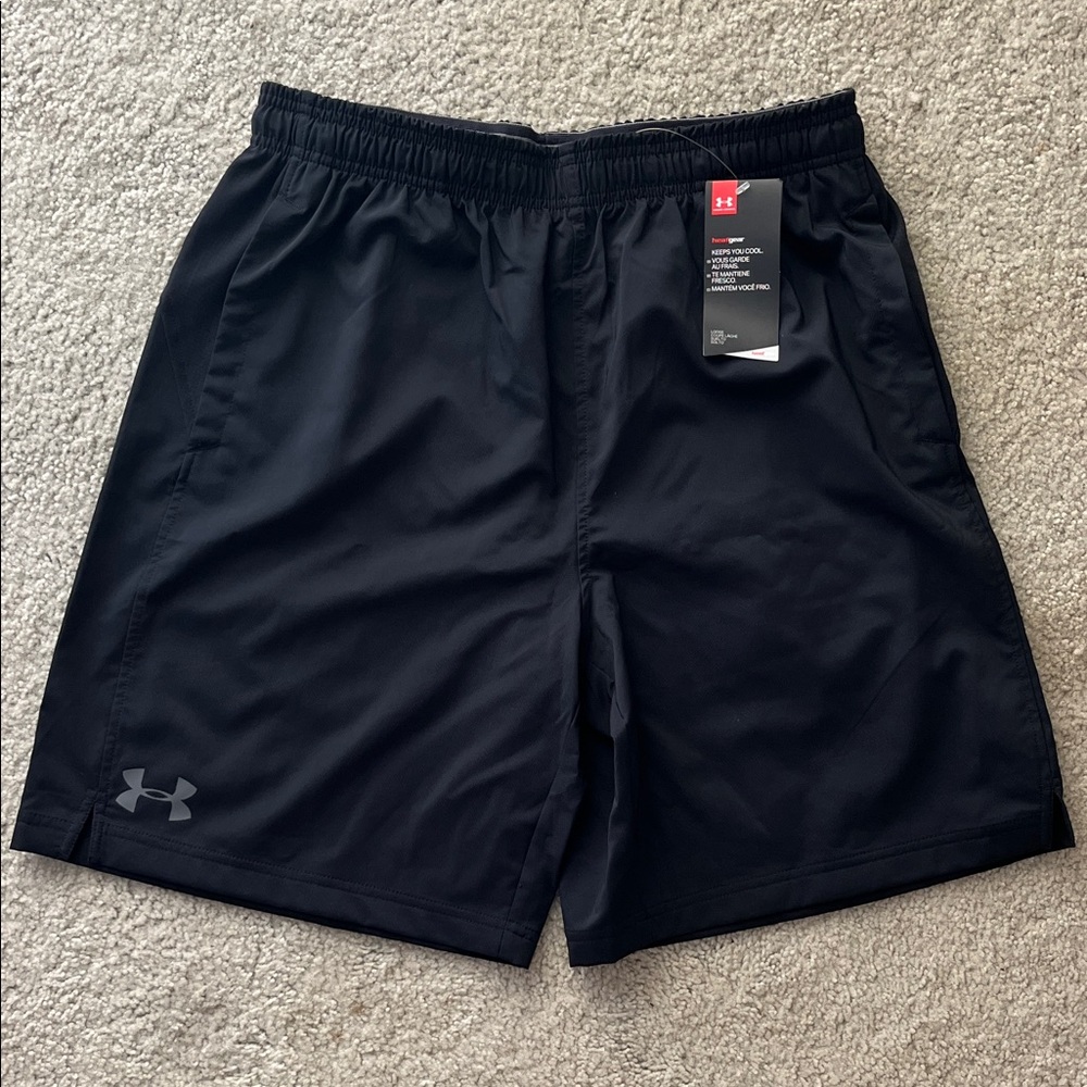 Men's Under Armor SwimTrunks with pockets and draw string large NWT